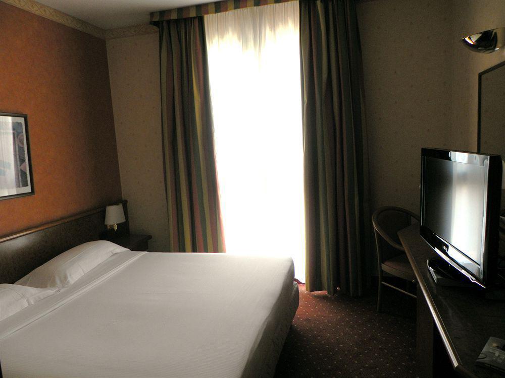 Meditur Hotel Pisa Migliarino Pisano Eksteriør billede