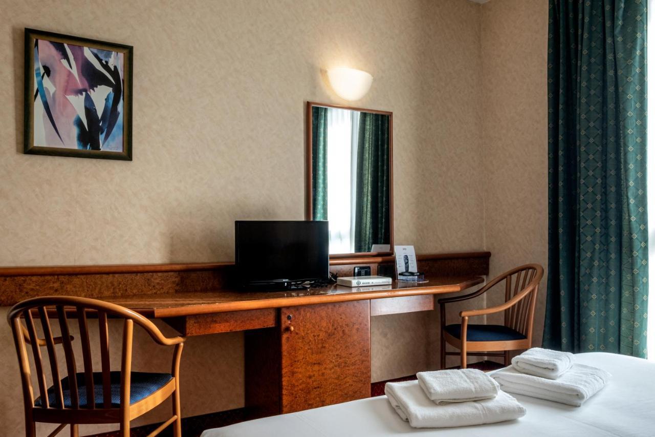 Meditur Hotel Pisa Migliarino Pisano Eksteriør billede